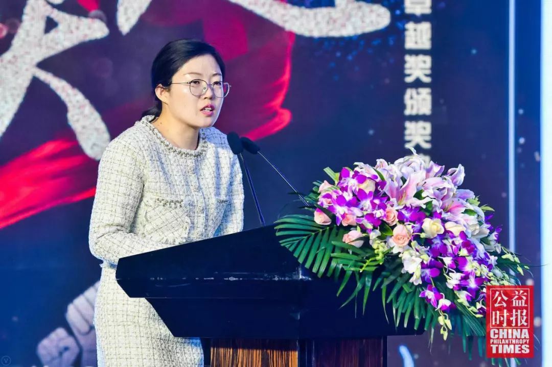 明德公益研究中心主任王彩霞从评估出发强调了企业公益的绩效,她指出