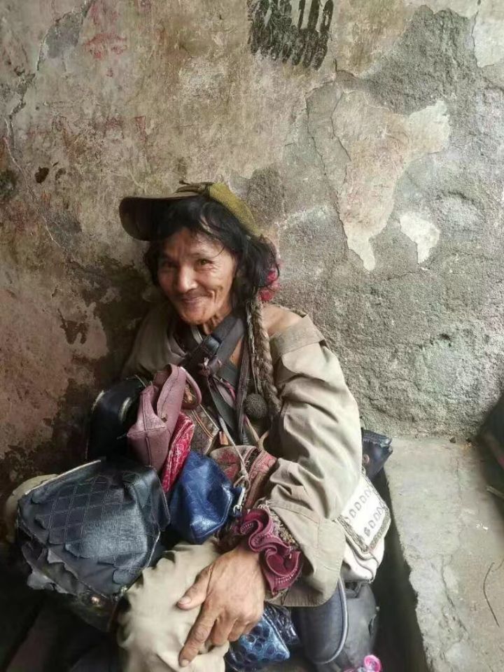 失能群众.jpg