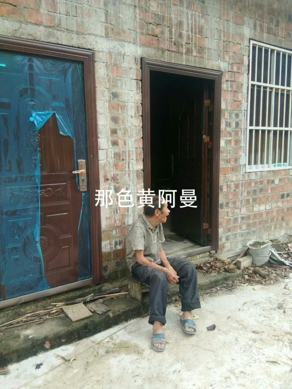 黄阿曼.jpg
