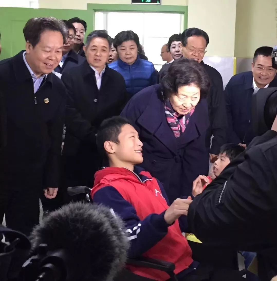 脑瘫儿童3.jpg
