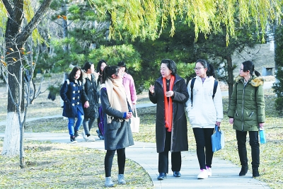抓好高校党建工作 建设世界一流大学.jpg