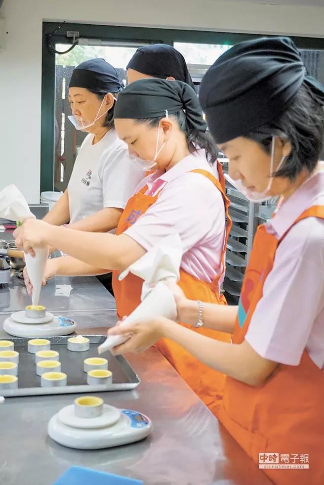 育成番薯藤：为喜憨儿营造幸福职场14.jpg