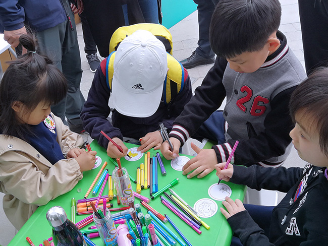 “童画食安·全国儿童食品安全守护行动”主题画展在京举行 2.jpg
