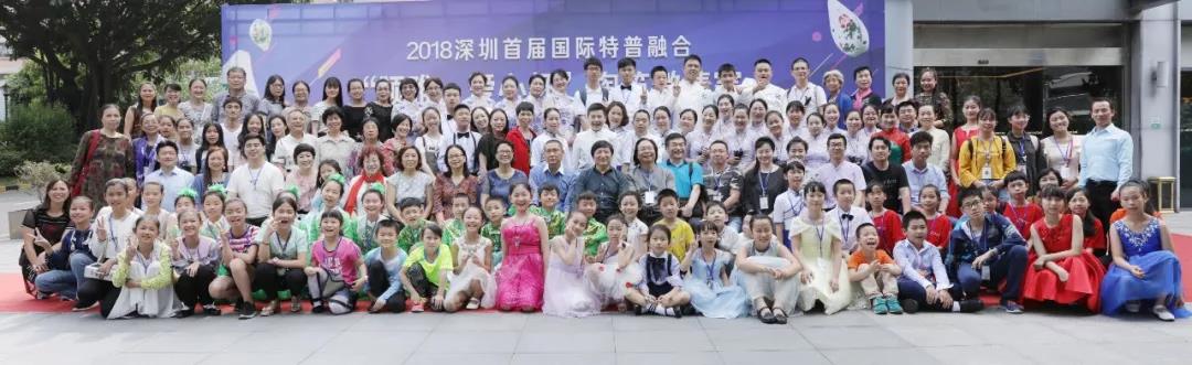 “星星”的孩子，用陶笛演奏快乐9.jpg