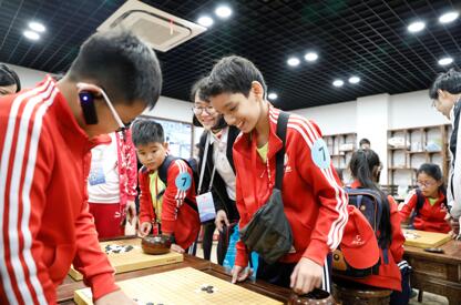 “一带一路·手拉手”十国少年中国行牵手上海学子4.jpg