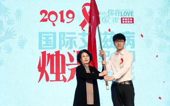 2019国际艾滋病烛光纪念日活动在京举行3.jpg