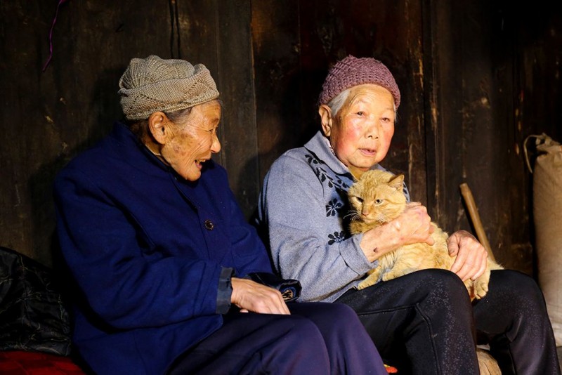 卫健委：“三进两建一帮扶”健康扶贫新模式.jpg