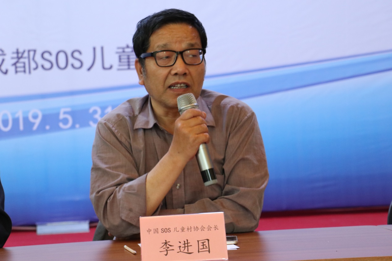 社会力量参与贫困地区儿童救助与保护座谈会1.jpg