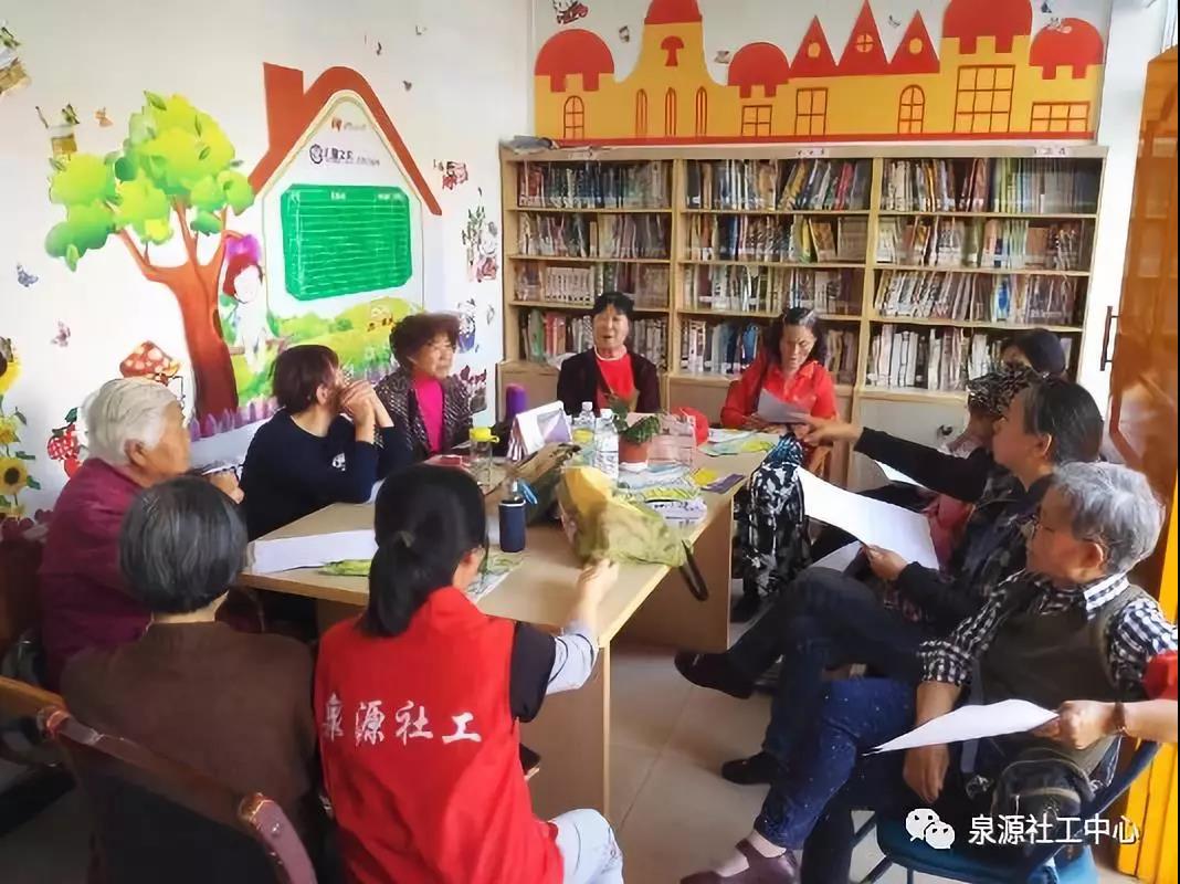 超仁妈妈倪春：“和爷爷奶奶坐时光机”为留守老人重返幸福3.jpg