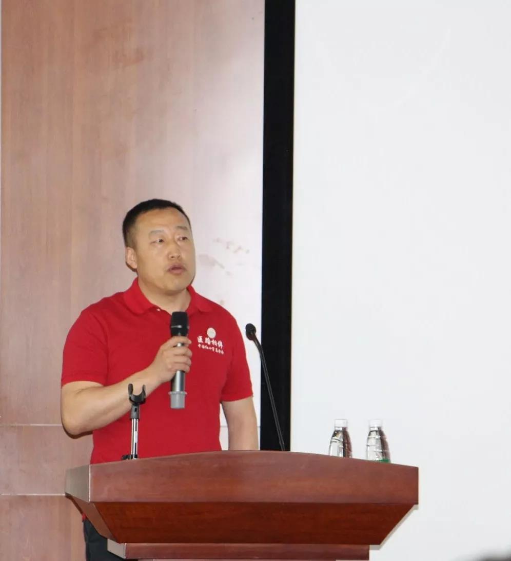 中国红基会“医路相伴——专家进基层患者关爱项目”走进黑龙江1.jpg