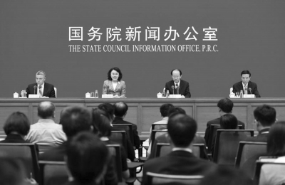 1、7月25日，国华社记者 陈晔华 摄_b.jpg