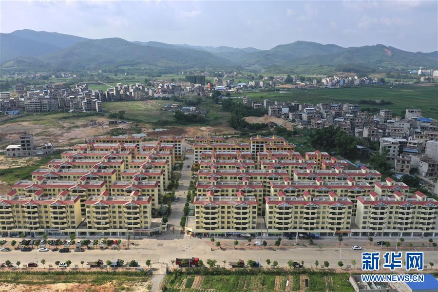 广西上思：让易地搬迁群众“搬得出、稳得住、能致富”5.jpeg
